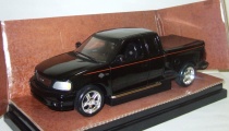  Ford F150 Pick-up Double Cab 2000  Ertl Harley Davidson Limited Edition 1:18