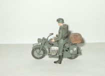 Мотоцикл БМВ BMW + фигурка Великая Отечественная война 1941 Звезда Italeri 1:35