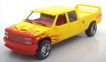 Шевроле Chevrolet C-2500 Silverado Custom Crew Cab "Pussy Wagon" 1997 (из к/ф "Убить Билла") Greenlight 1:18 19015