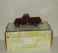 International Harvester C-Series 1934 Dinky Matchbox 1:43
