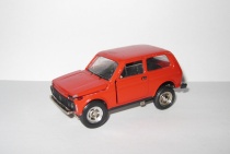  2121  Lada 4x4  Made in 20        1:43