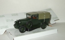  4  (    - Ford A)   1933     1:43